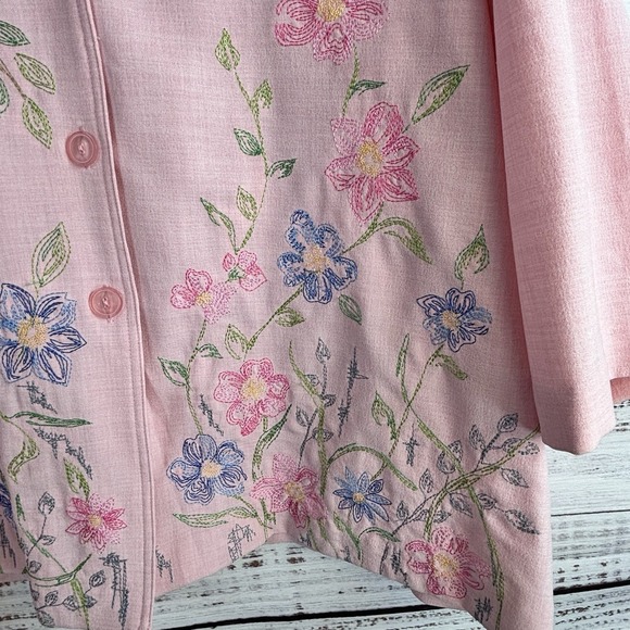 Vintage Pink Blouse 20 Embroidered Flowers Maximalist Coastal Grandma Cottage - Picture 12 of 13